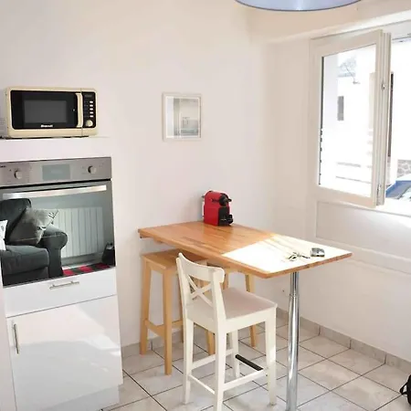 شقة Confortable A 300m De La