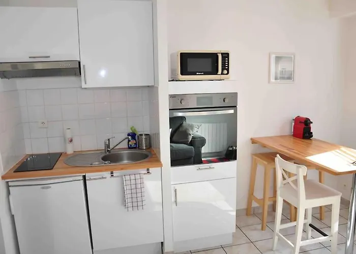 Confortable A 300m De La *