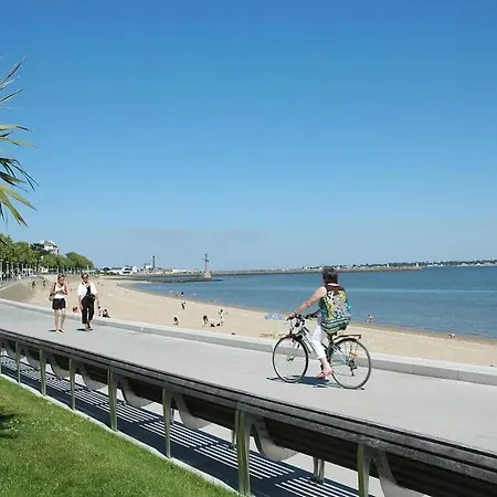 Confortable A 300m De La 아파트 *